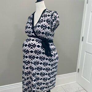 Motherhood Black and White Geometric Midi Dress